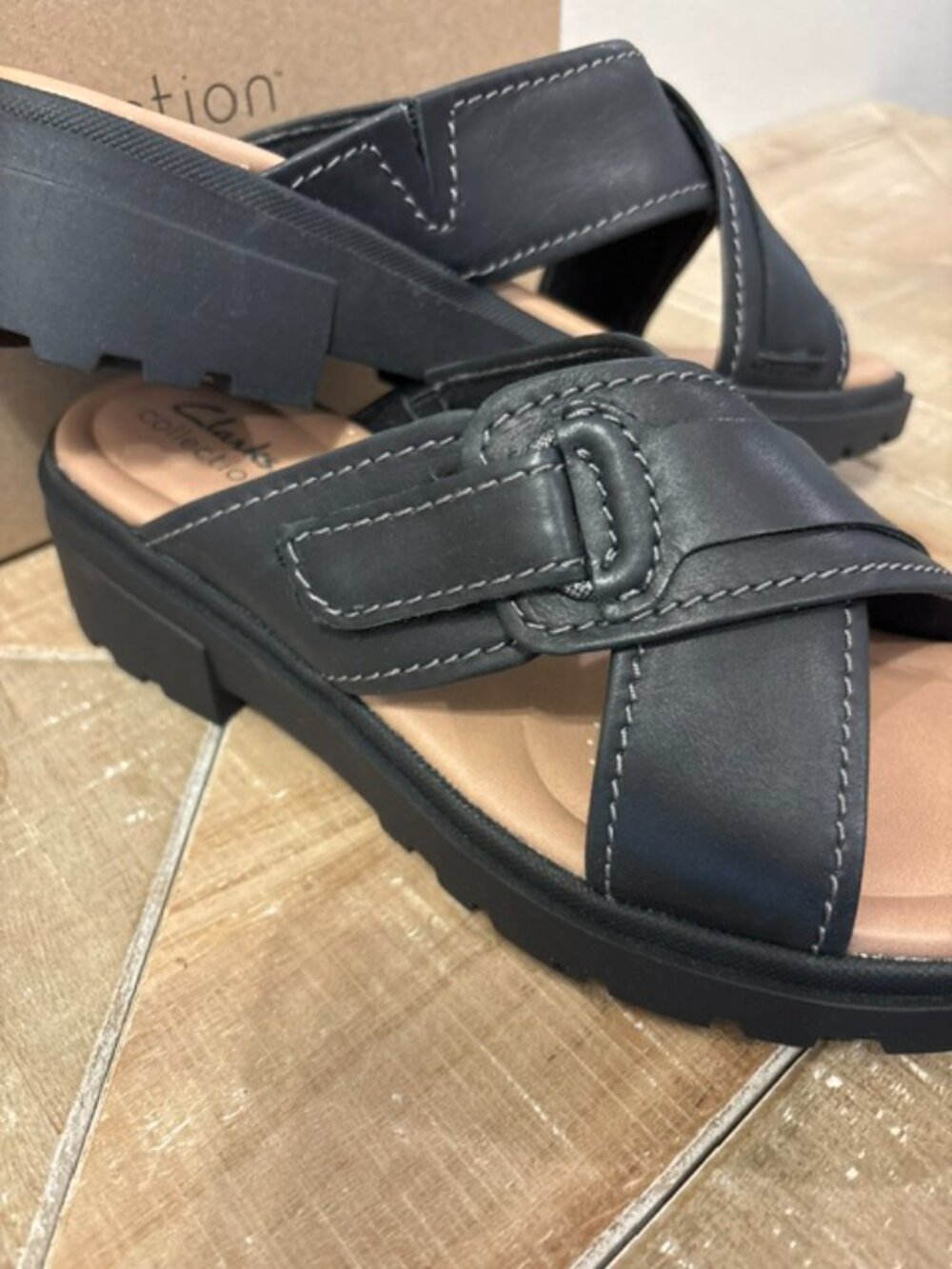 Clarks Collection Leather Slide Sandals - Coast Cross Size: 8.5 - Picture 2 of 5